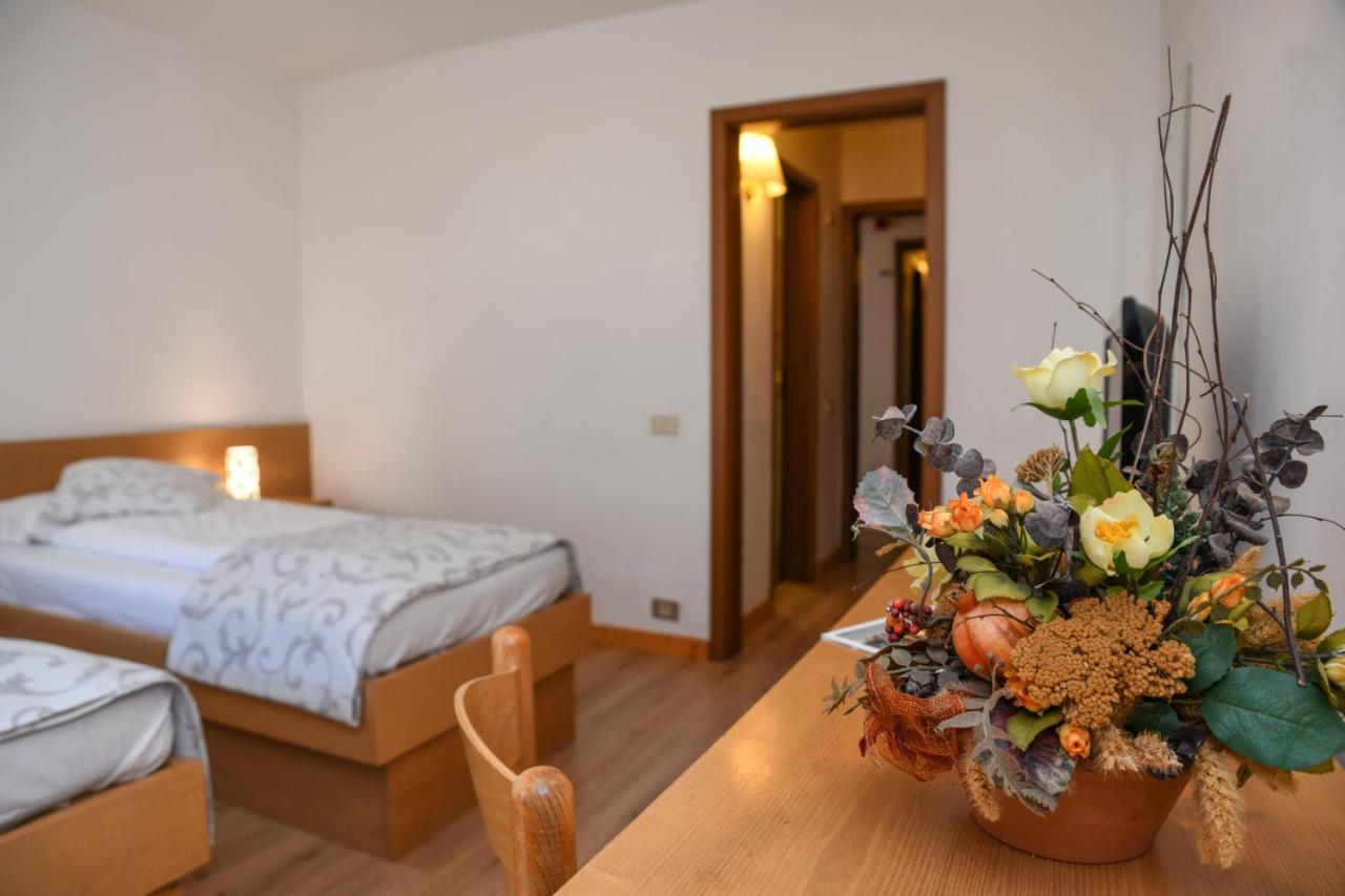 Bepy Hotel Garni Giustino Phòng bức ảnh