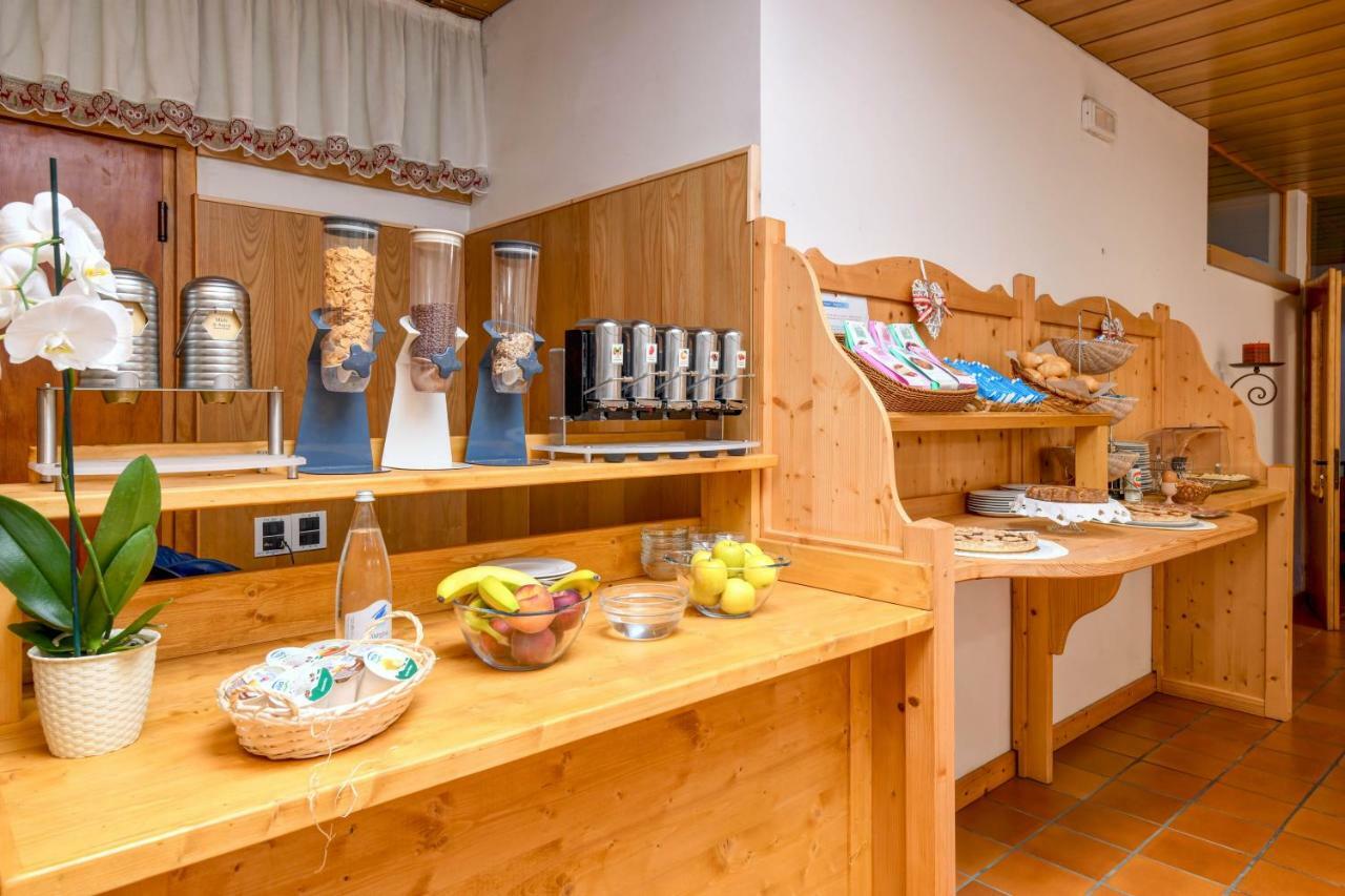 Bepy Hotel Garni Giustino Ngoại thất bức ảnh